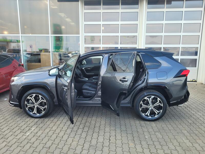 Vozidlo Toyota RAV4