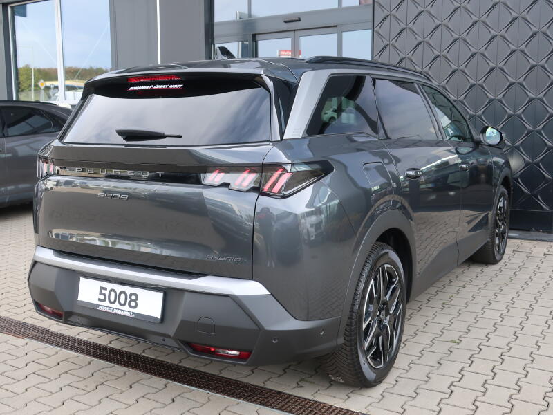 Vozidlo Peugeot 5008