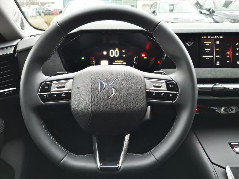 Vozidlo DS Automobiles DS4
