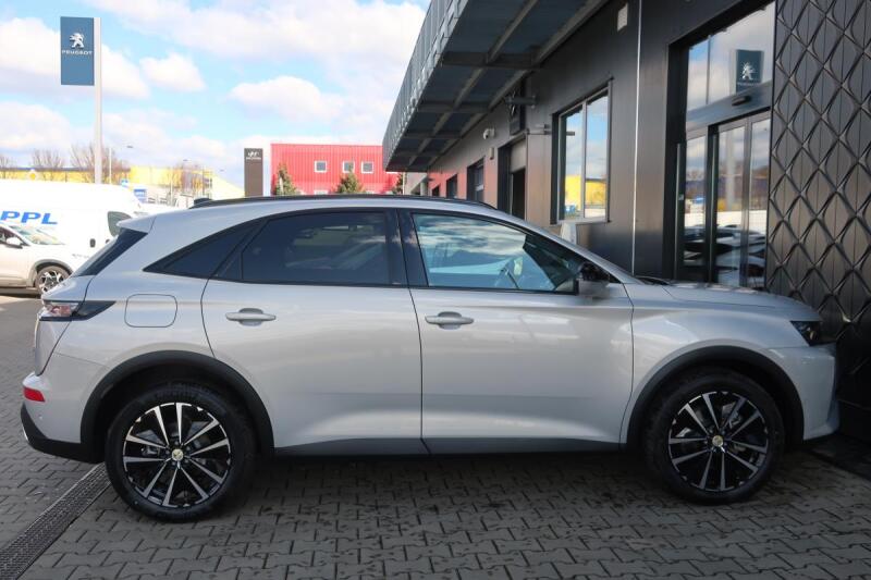 Vozidlo DS Automobiles DS7