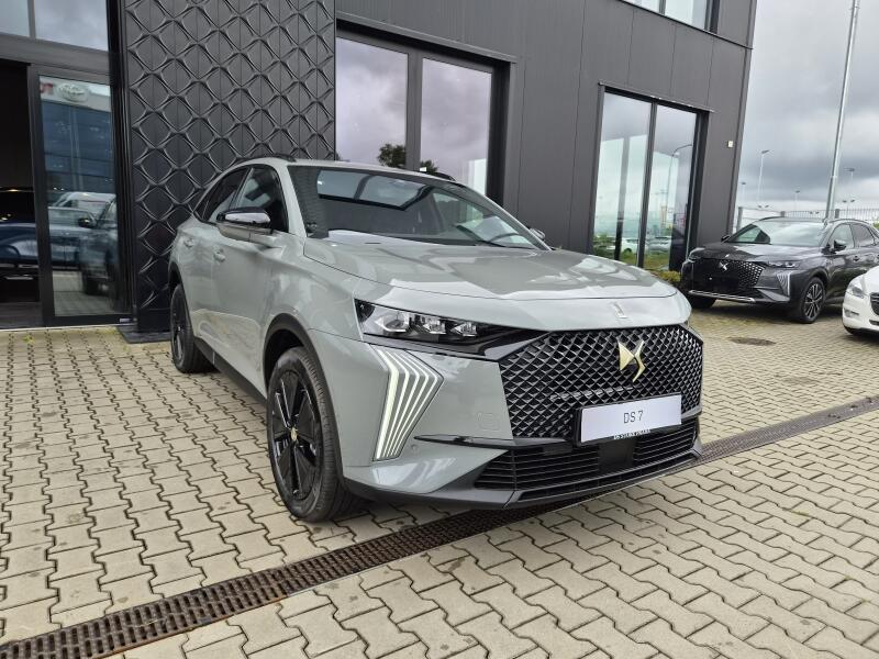Vozidlo DS Automobiles DS7