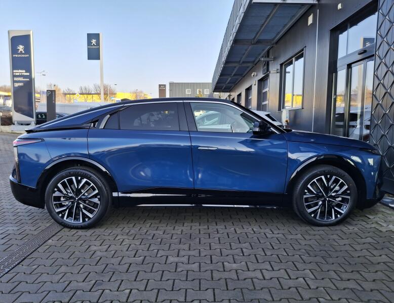 Vozidlo DS Automobiles DS N°8