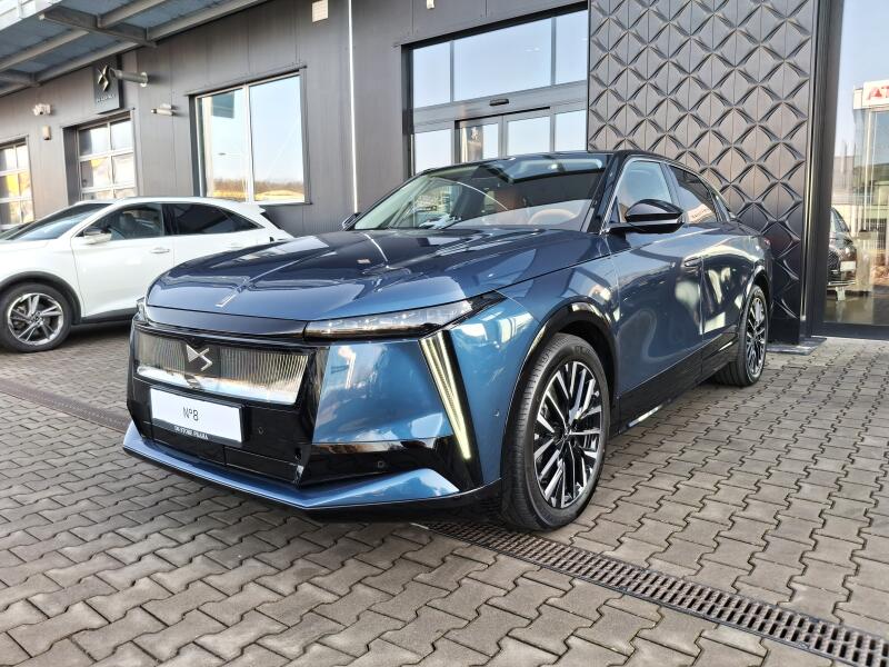 Vozidlo DS Automobiles DS N°8