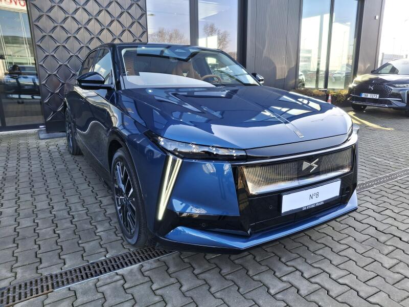 Vozidlo DS Automobiles DS N°8