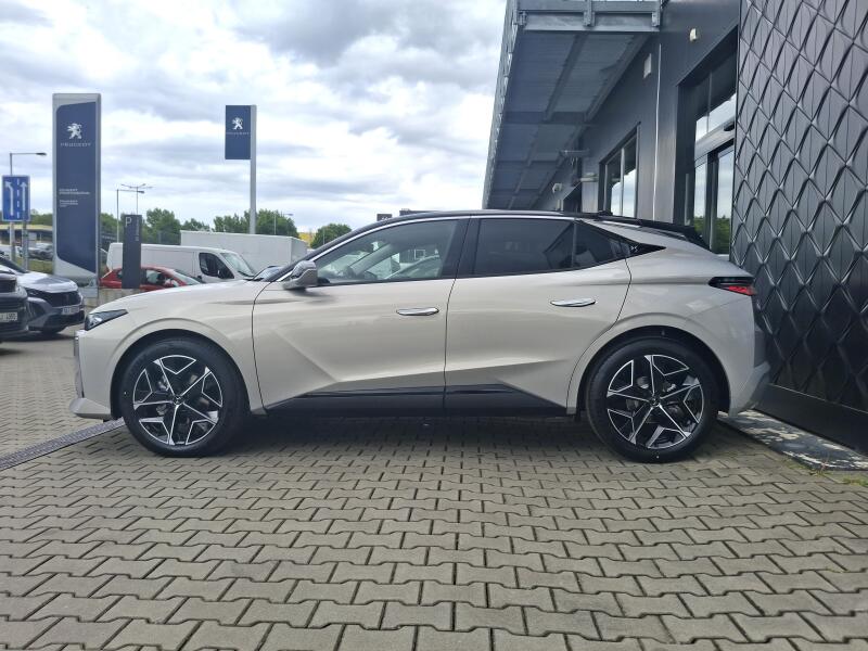 Vozidlo DS Automobiles DS N°4