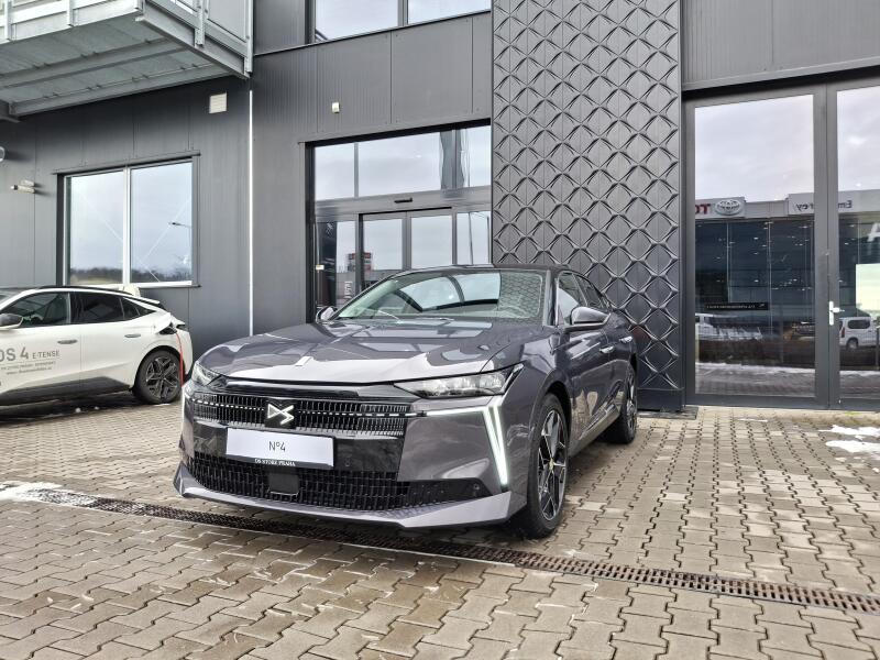 Vozidlo DS Automobiles DS N°4
