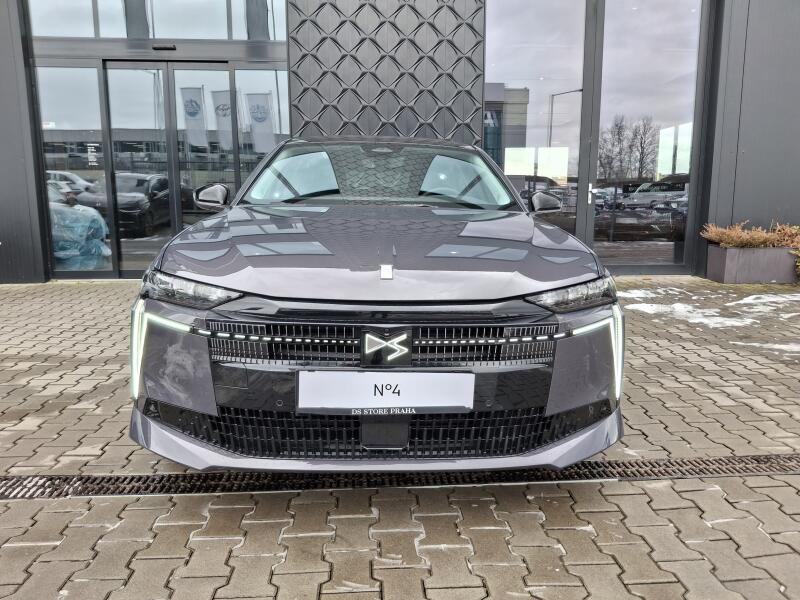 DS Automobiles DS N°4