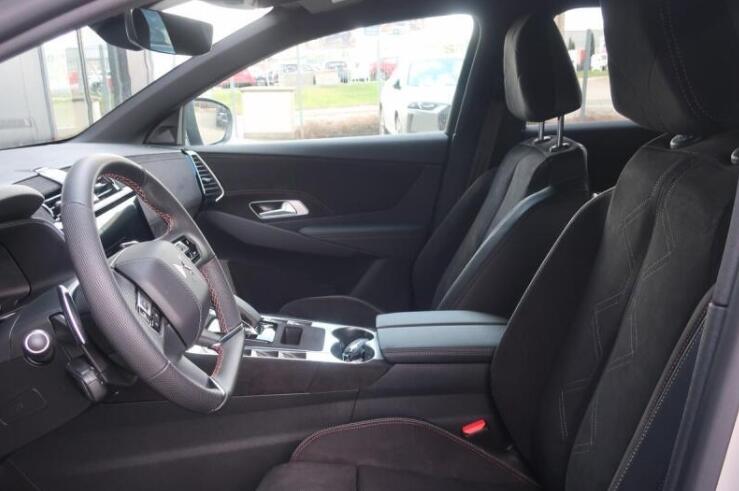 Vozidlo DS Automobiles DS7