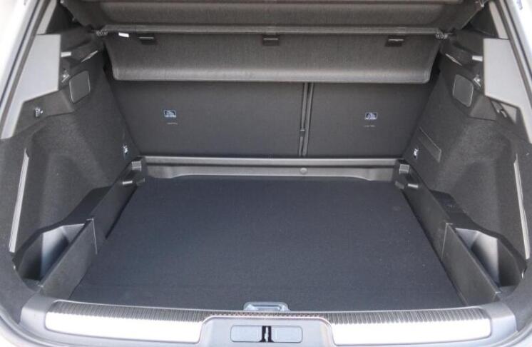 Vozidlo DS Automobiles DS7