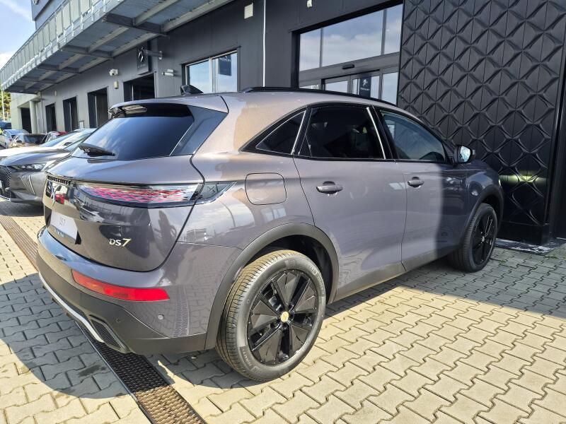 Vozidlo DS Automobiles DS7