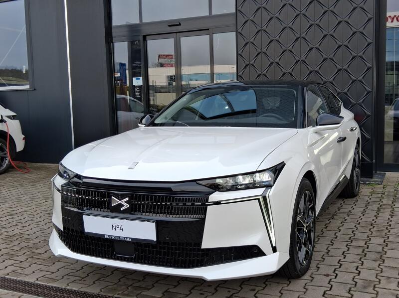 DS Automobiles DS N°4