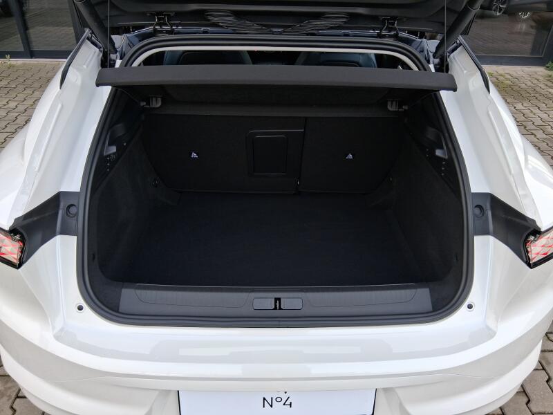 Vozidlo DS Automobiles DS N°4