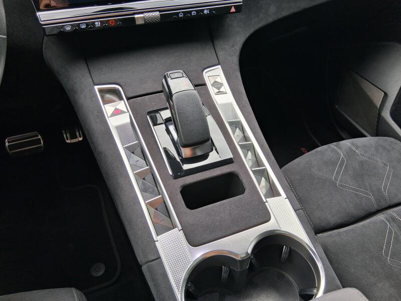 Vozidlo DS Automobiles DS7 Crossback
