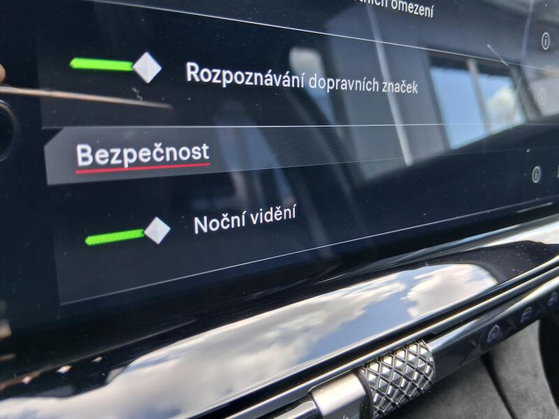 Vozidlo DS Automobiles DS7 Crossback