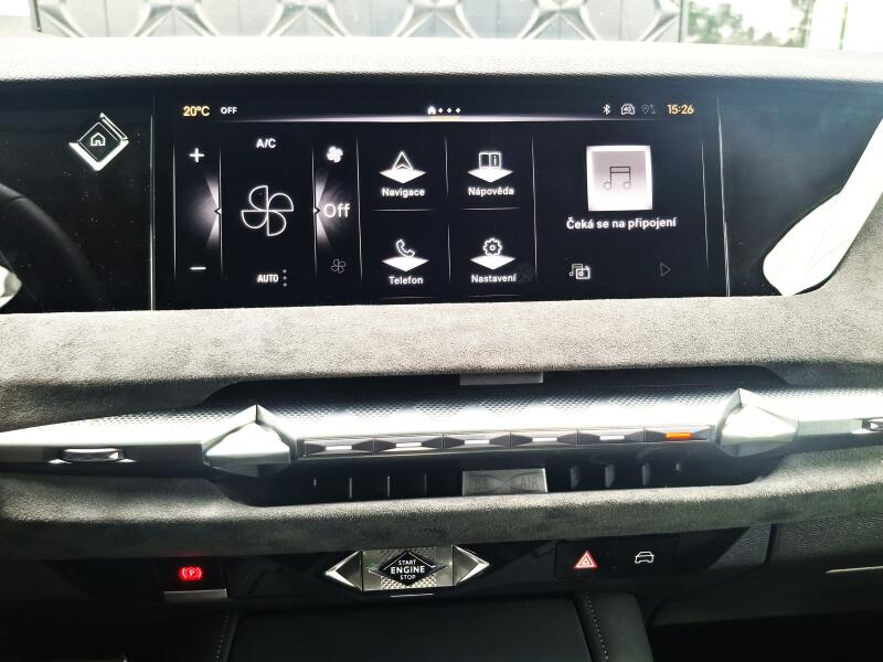 Vozidlo DS Automobiles DS N°4