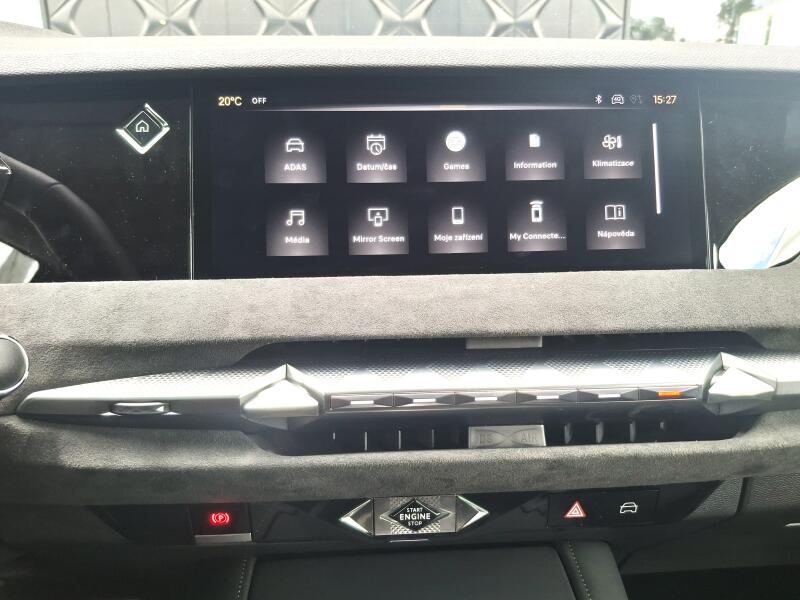 Vozidlo DS Automobiles DS N°4