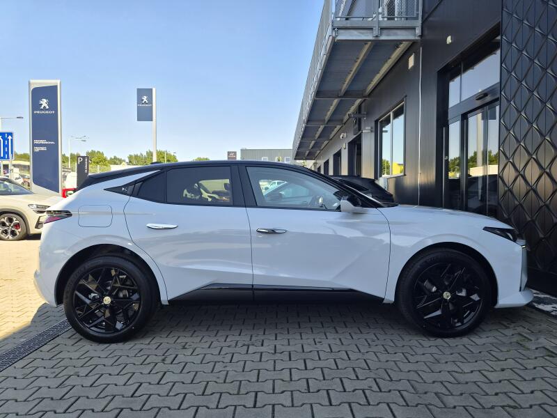 Vozidlo DS Automobiles DS N°4