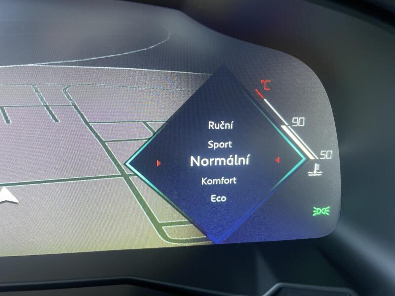 Vozidlo DS Automobiles DS7 Crossback