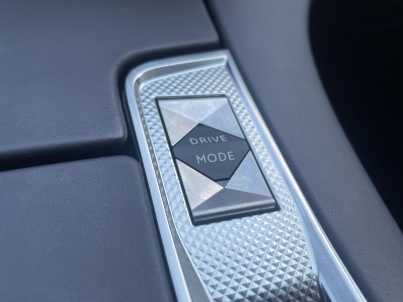 Vozidlo DS Automobiles DS7 Crossback
