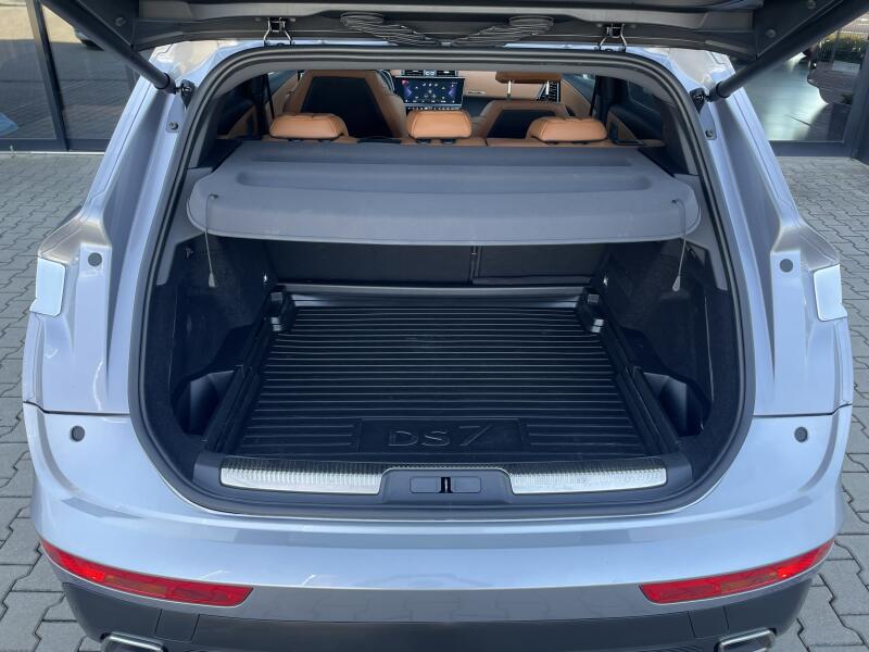 Vozidlo DS Automobiles DS7 Crossback
