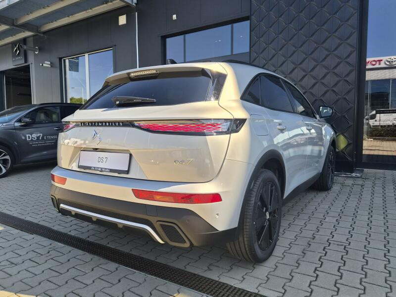 Vozidlo DS Automobiles DS7