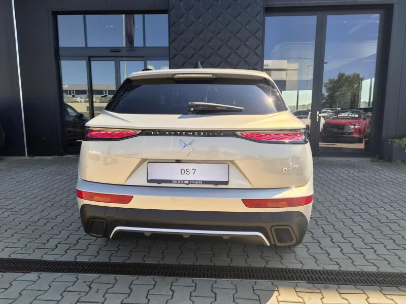 Vozidlo DS Automobiles DS7
