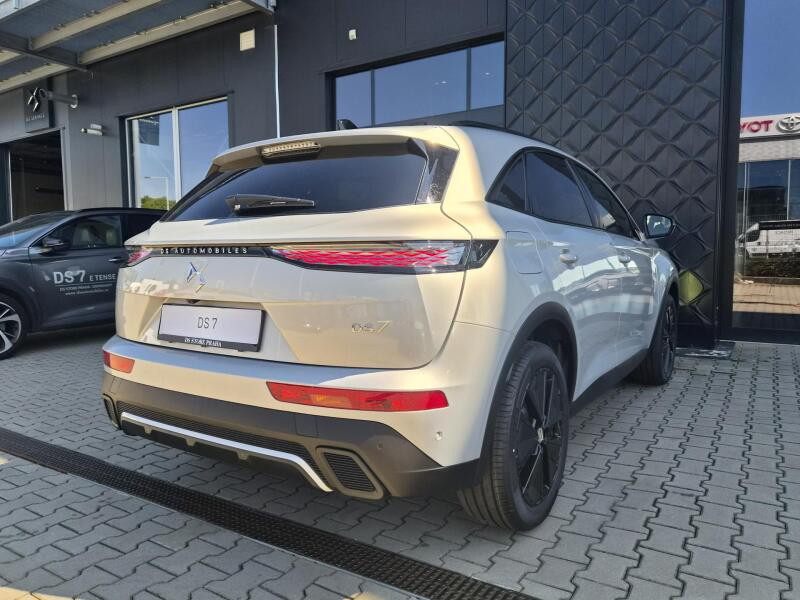Vozidlo DS Automobiles DS7