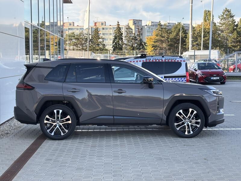 Vozidlo Toyota RAV4