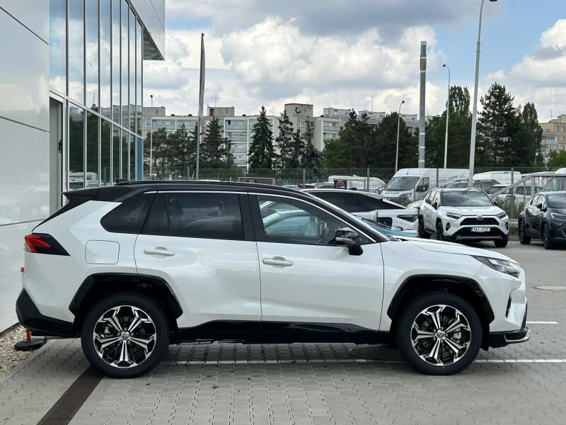 Vozidlo Toyota RAV4