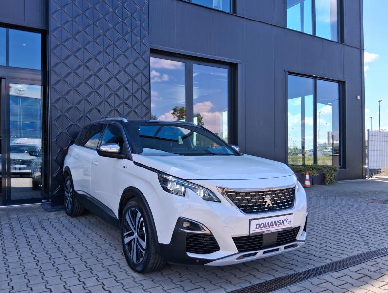 Vozidlo Peugeot 5008