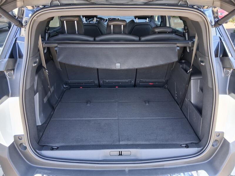 Vozidlo Peugeot 5008