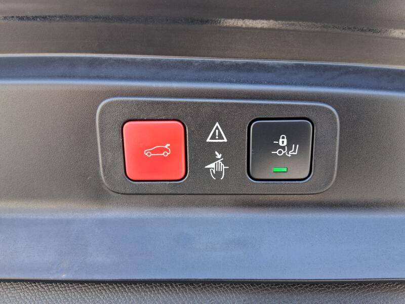 Vozidlo Peugeot 5008