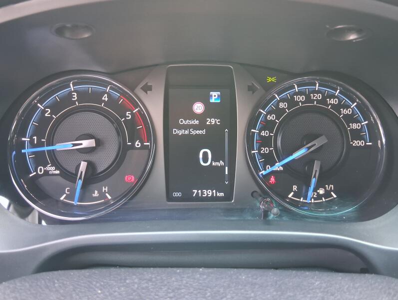 Vozidlo Toyota Hilux