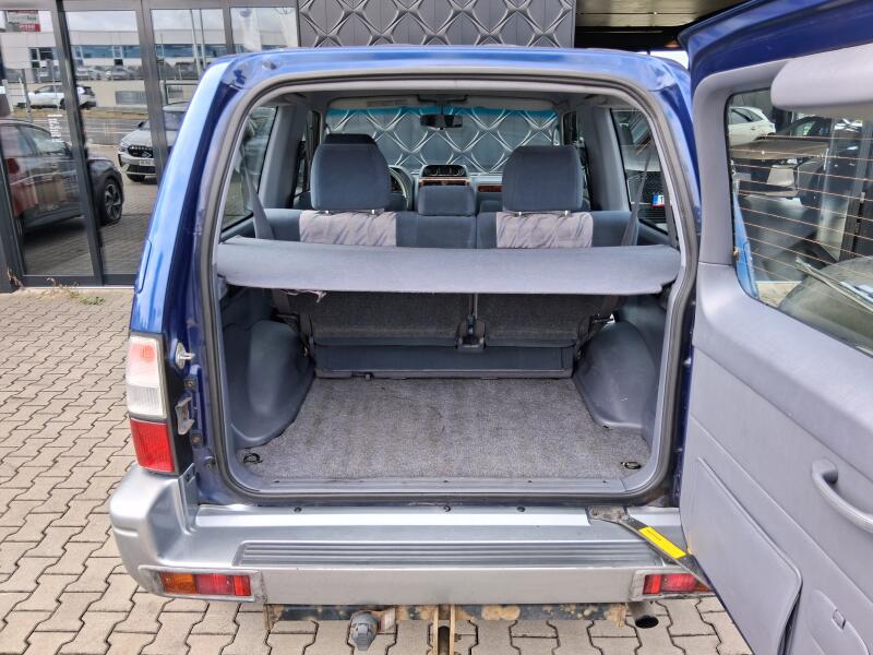 Vozidlo Toyota Land Cruiser