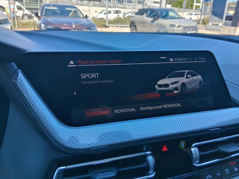 Vozidlo BMW Řada 2