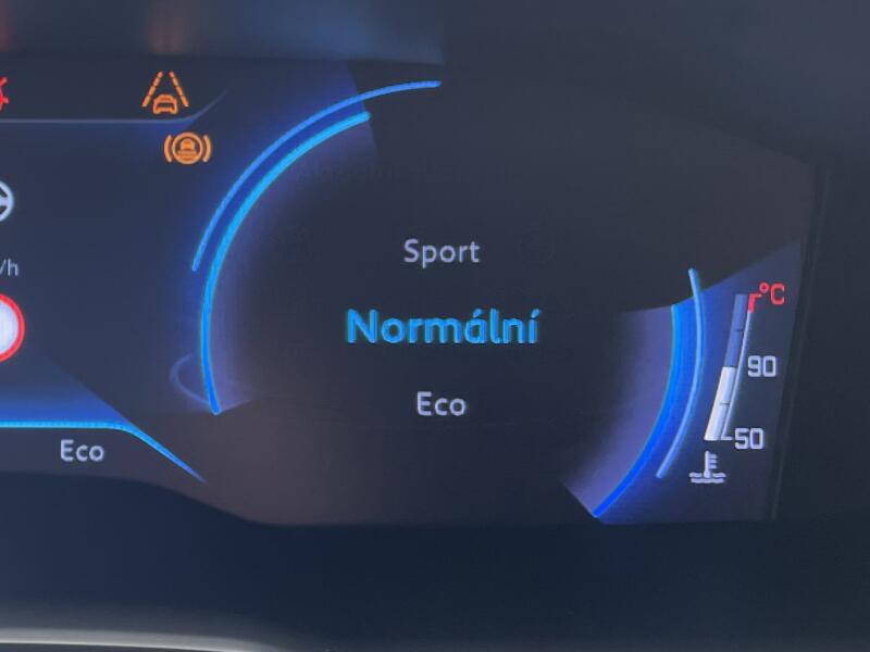 Vozidlo Peugeot 508