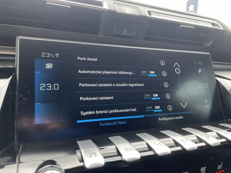 Vozidlo Peugeot 508