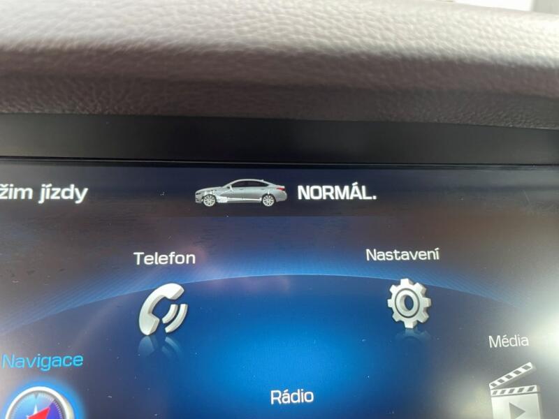 Vozidlo Hyundai Genesis