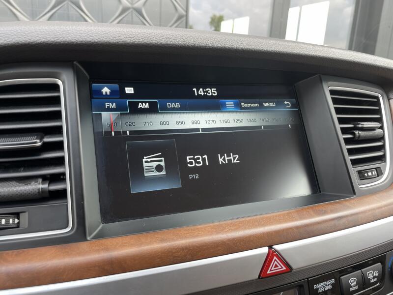Vozidlo Hyundai Genesis
