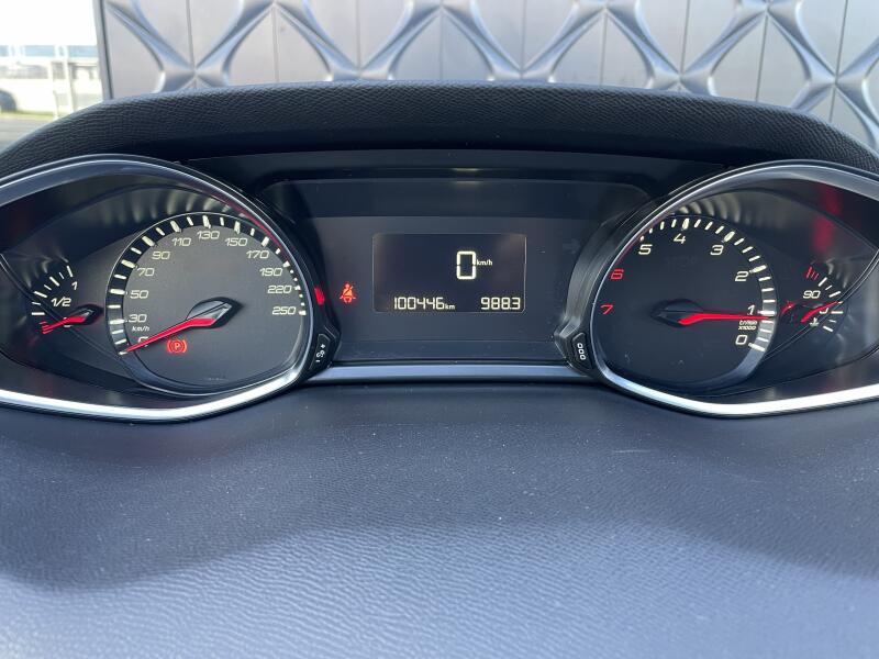 Vozidlo Peugeot 308
