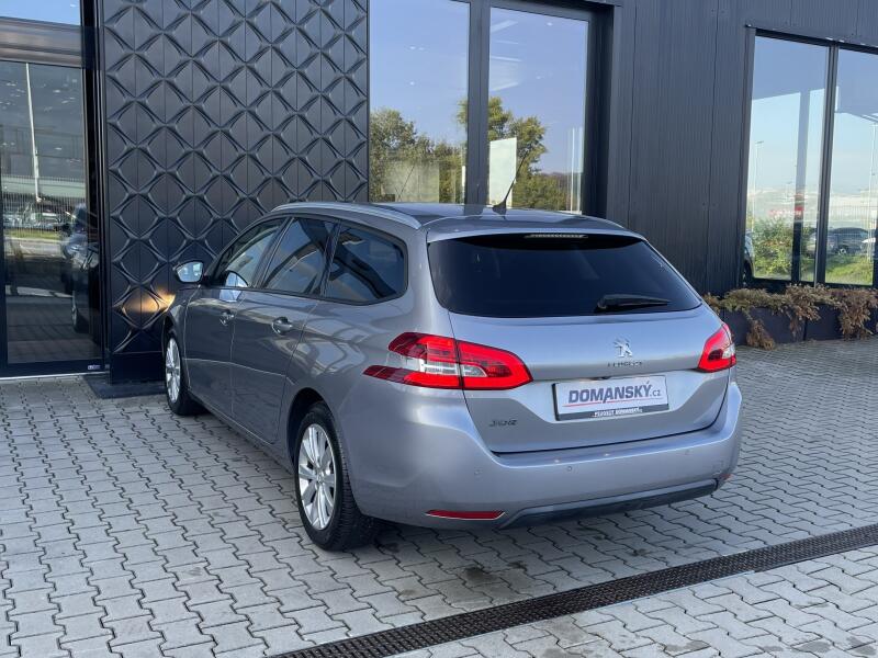 Vozidlo Peugeot 308