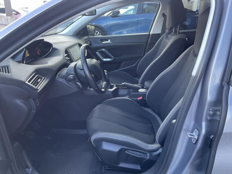Vozidlo Peugeot 308