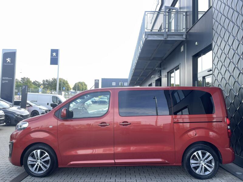 Peugeot Traveller