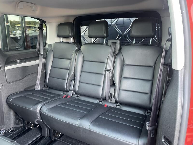 Vozidlo Peugeot Traveller