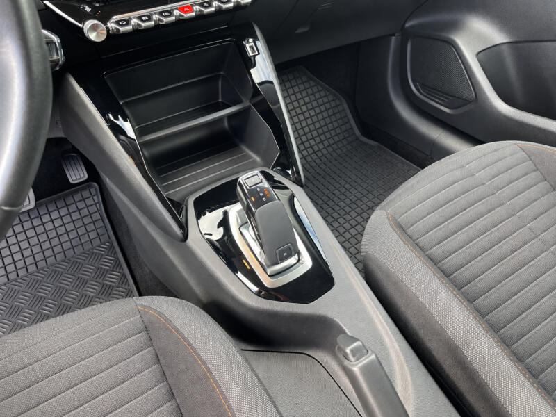 Vozidlo Peugeot 208