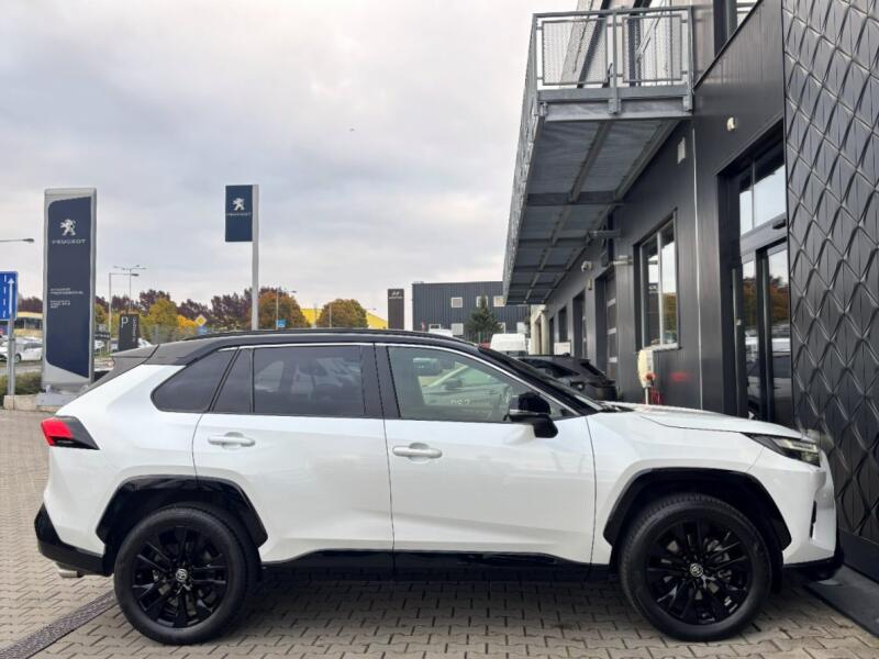Vozidlo Toyota RAV4