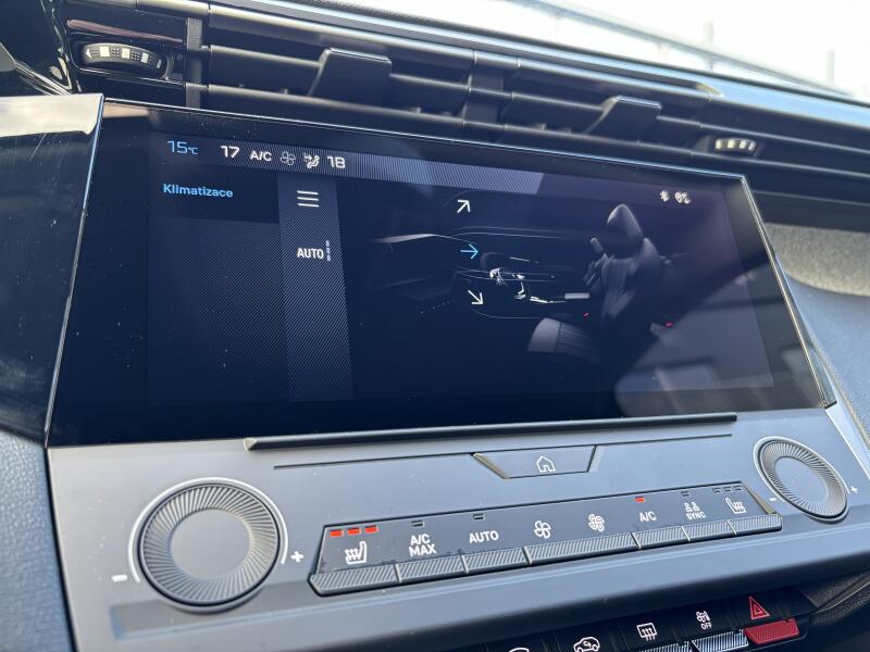Vozidlo Peugeot 308