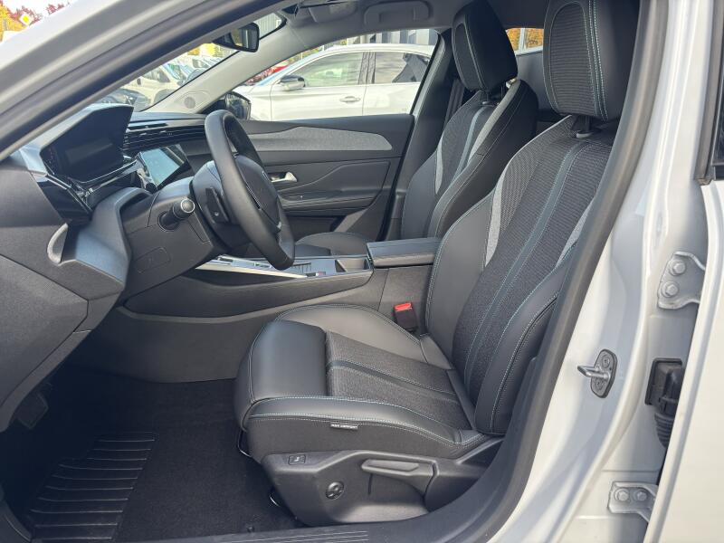 Vozidlo Peugeot 308