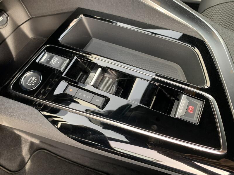 Vozidlo Peugeot 3008