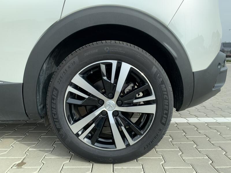 Vozidlo Peugeot 3008